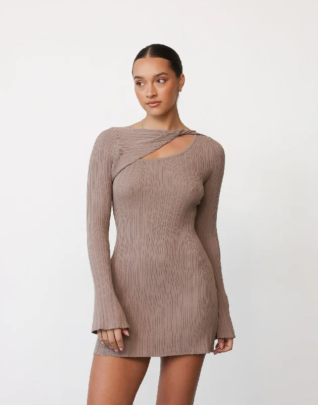 mini dresses-perfect fit for every eventYasmin Mini Dress (Mocha)