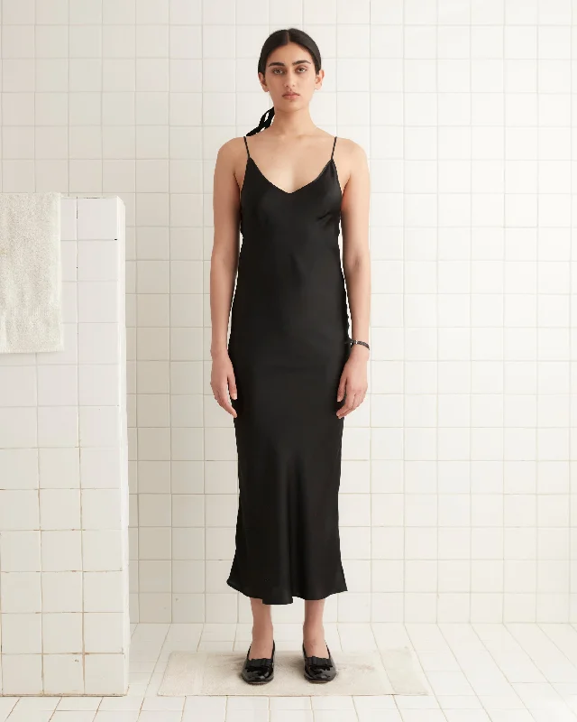 Sexy satin maxi dresses with front slit-Lizzie Long Slip - Black