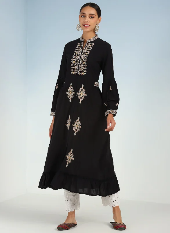 Long sleeve maxi dresses for winter-Black Long Geometrical Embroidered Dress with Frilled Hem