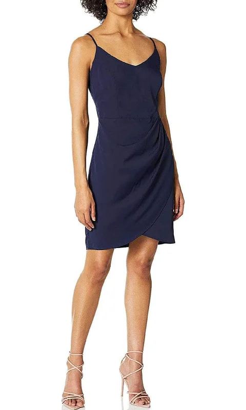 Party dress for a fashionable soirée-Laundry HP03W13 - Sleeveless Faux Wrap Cocktail Dress